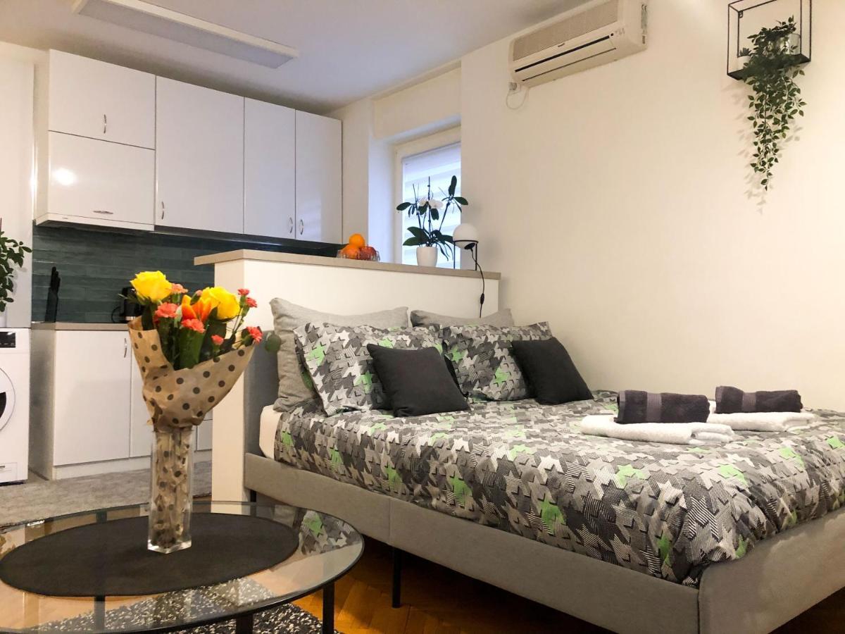 Promo - Flora Apartment Novi Sad Bagian luar foto
